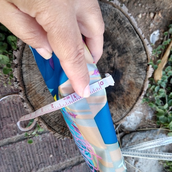 Finding Dory Wristlet - Picture 2 of 7